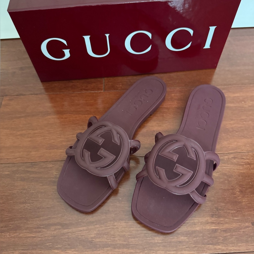 Gucci Palma Interlocking Logo Details Slide Rubber Sandals Burgundy EU 38